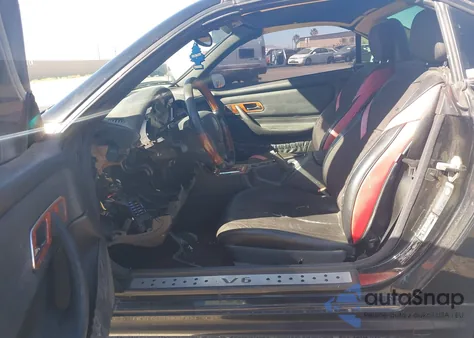 2001 Mercedes-Benz Slk 320 from USA, damaged, VIN WDBKK65F91F230300